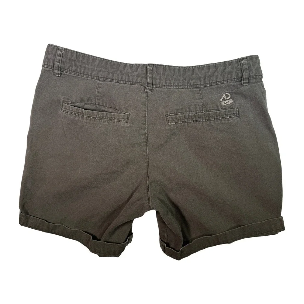 Athletic Dept Shorts Women's Size 6 Olive Green Roll Cuff Casual Chinos‎